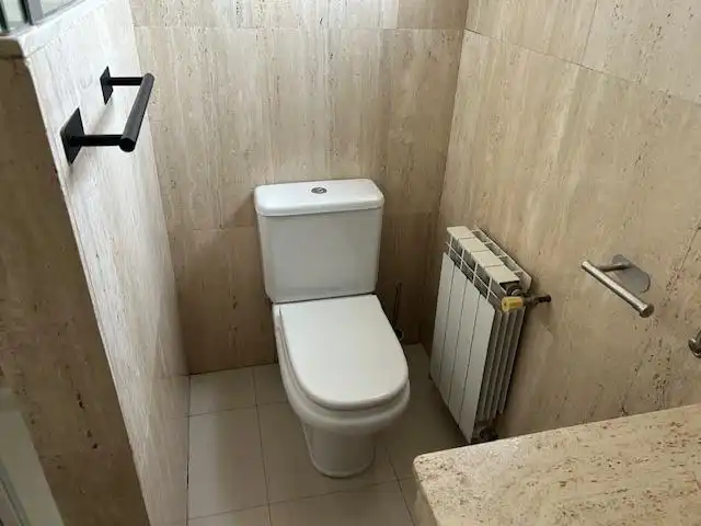 Badezimmer von Wohnung zum Verkauf in Córdoba mit Klimaanlage, Heizung und Terrasse