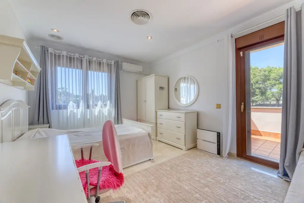 Habitación de Casa o chalet en venta en Calvià con Aire acondicionado, Calefacción y Jardín privado