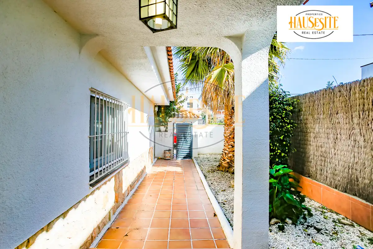 Vista exterior de Casa o chalet en venta en Sant Pere de Ribes con Aire acondicionado, Calefacción y Jardín privado