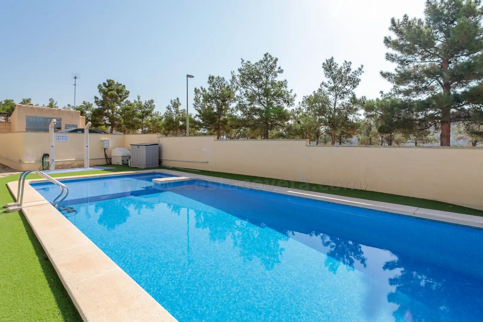 Piscina de Casa adosada en venda en Aigües amb Aire condicionat, Terrassa i Traster