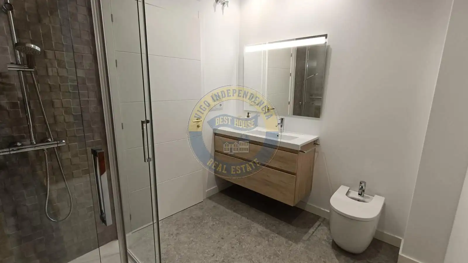 Baño de Casa o chalet en venta en Vigo  con Jardín privado, Terraza y Trastero