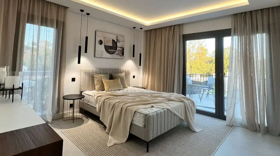 Habitación de Ático en venta en Marbella con Aire acondicionado, Terraza y Trastero