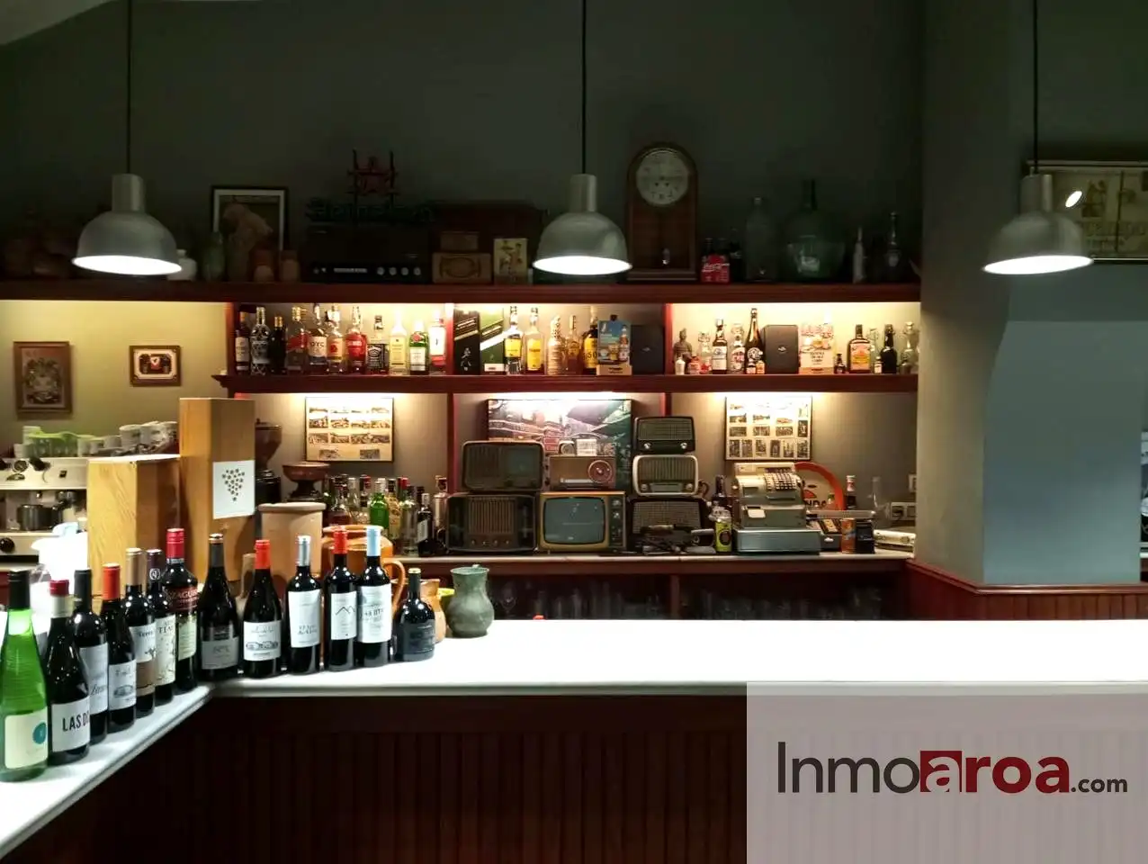 Locale commerciale in cessione a Centro