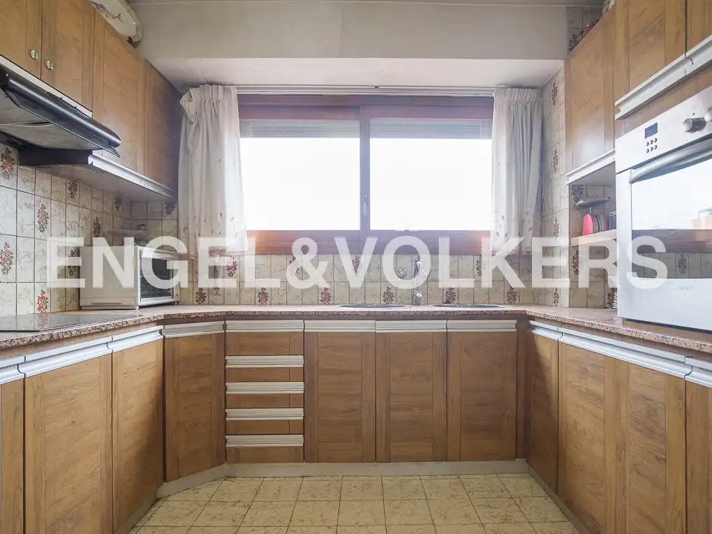 Cuina de Apartament en venda en Vila-real amb Calefacció i Balcó