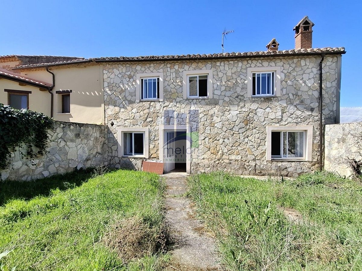 Exterior view of House or chalet for sale in Estépar  with Storage room