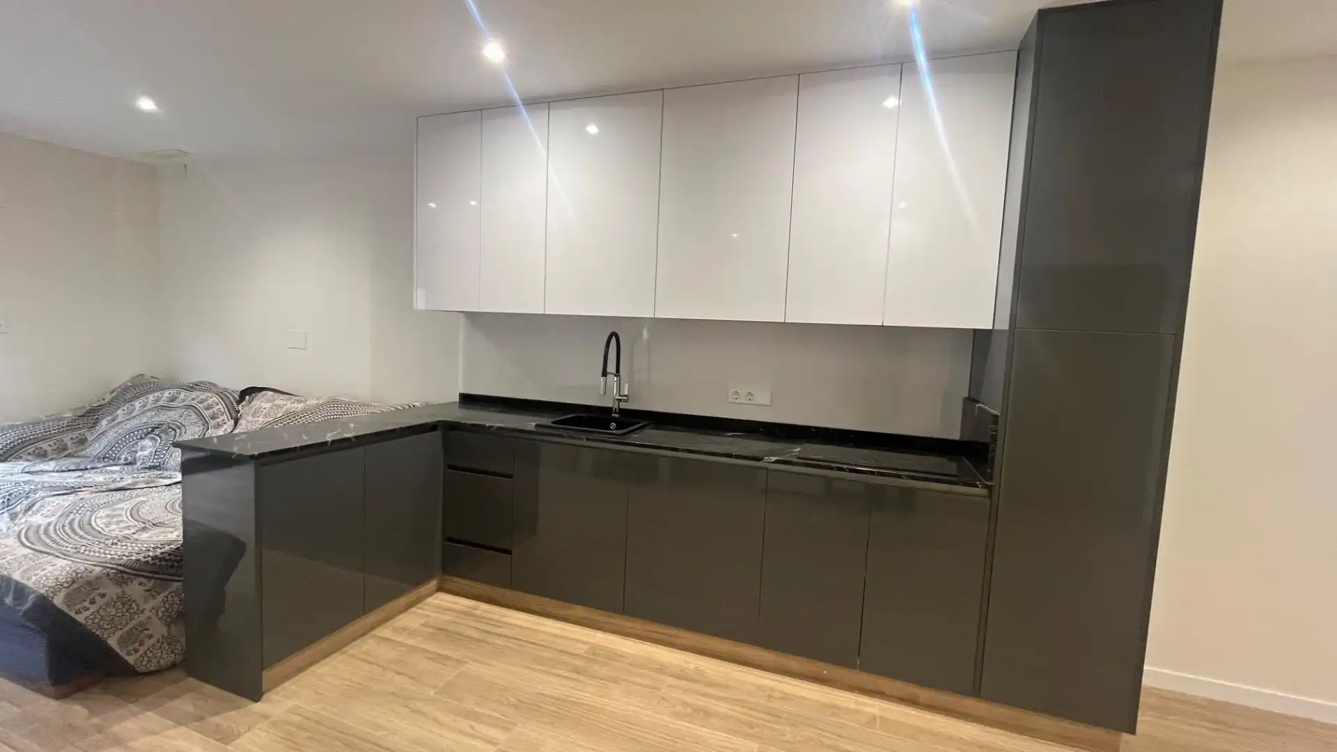 Kitchen of Flat for rent in Elche / Elx  with Air Conditioner, Heating and Furnished