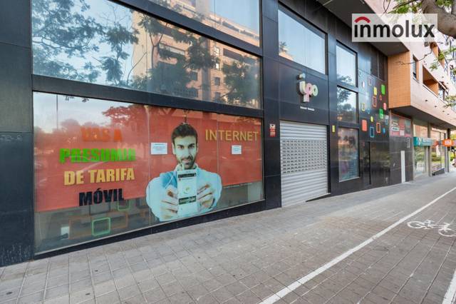 Local comercial en Venta en Plaza Alcalde Agatangelo Soler en Garbinet - Parque de las Avenidas
