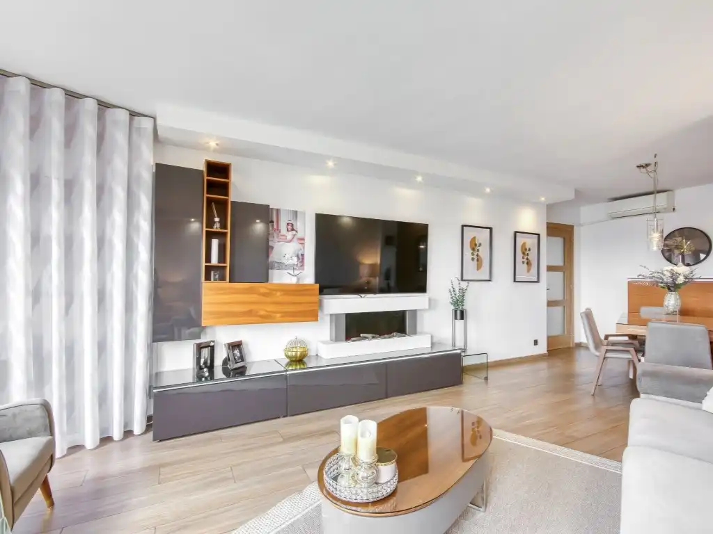 Living room of Flat for sale in Figueres  with Air Conditioner