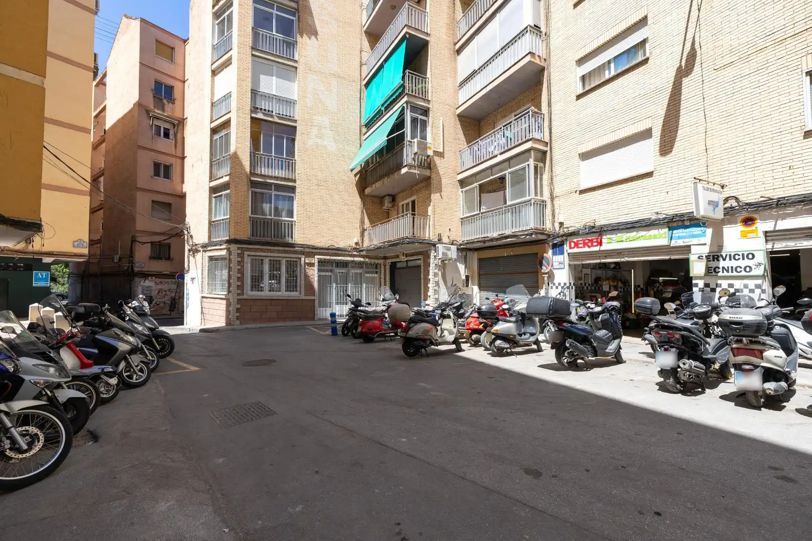 Local comercial en venda a Calle Doctor Rojas Ballesteros 2, imagen 12