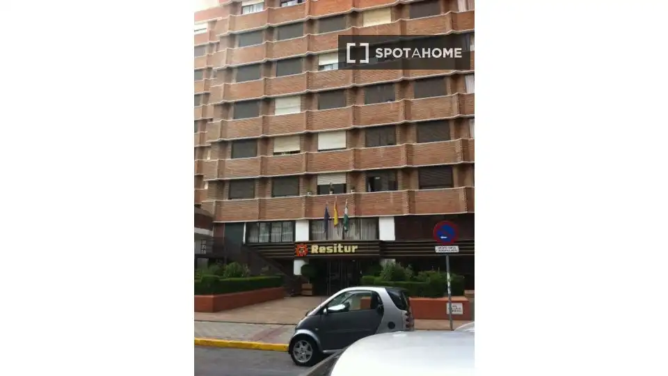 Exterior view of Study for share in Sevilla  with Air Conditioner, Terrace and Furnished