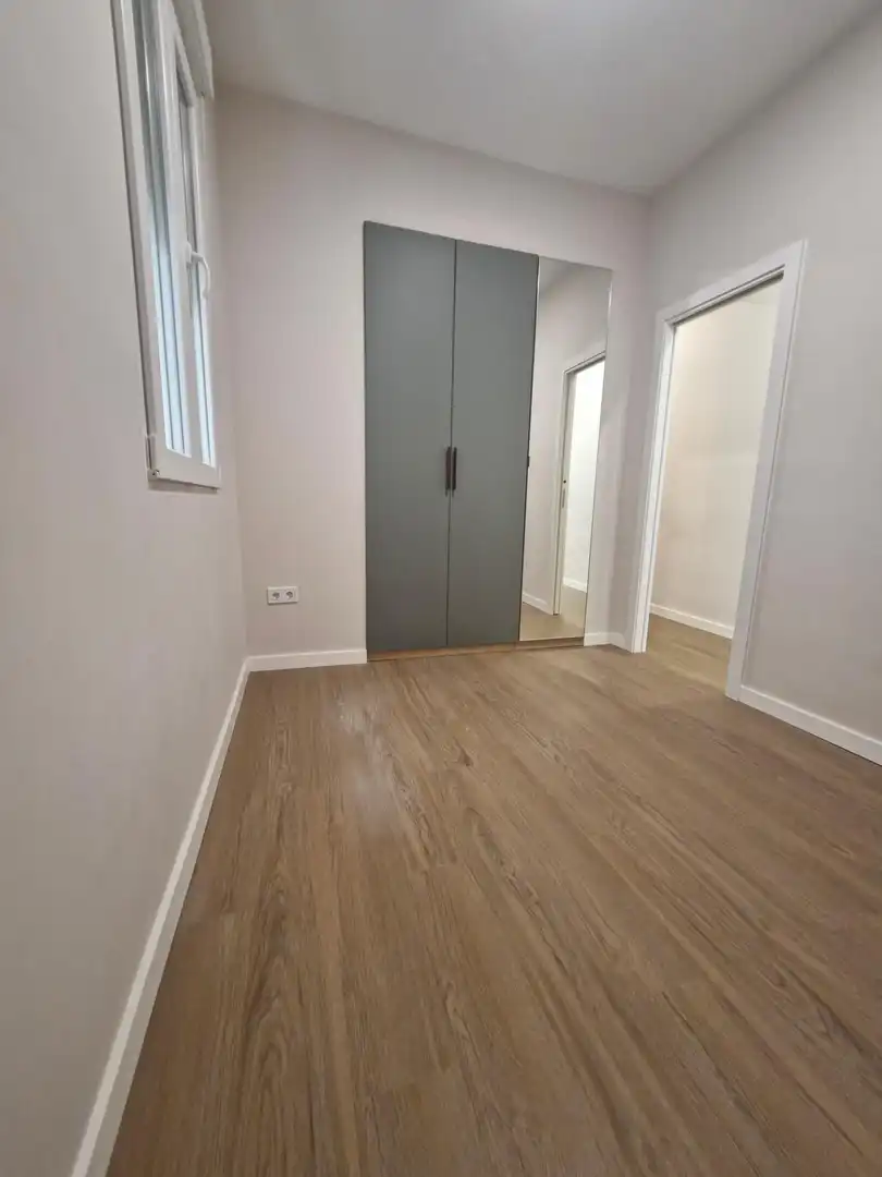 Dormitori de Apartament en venda en Valencia amb Aire condicionat, Terrassa i Traster