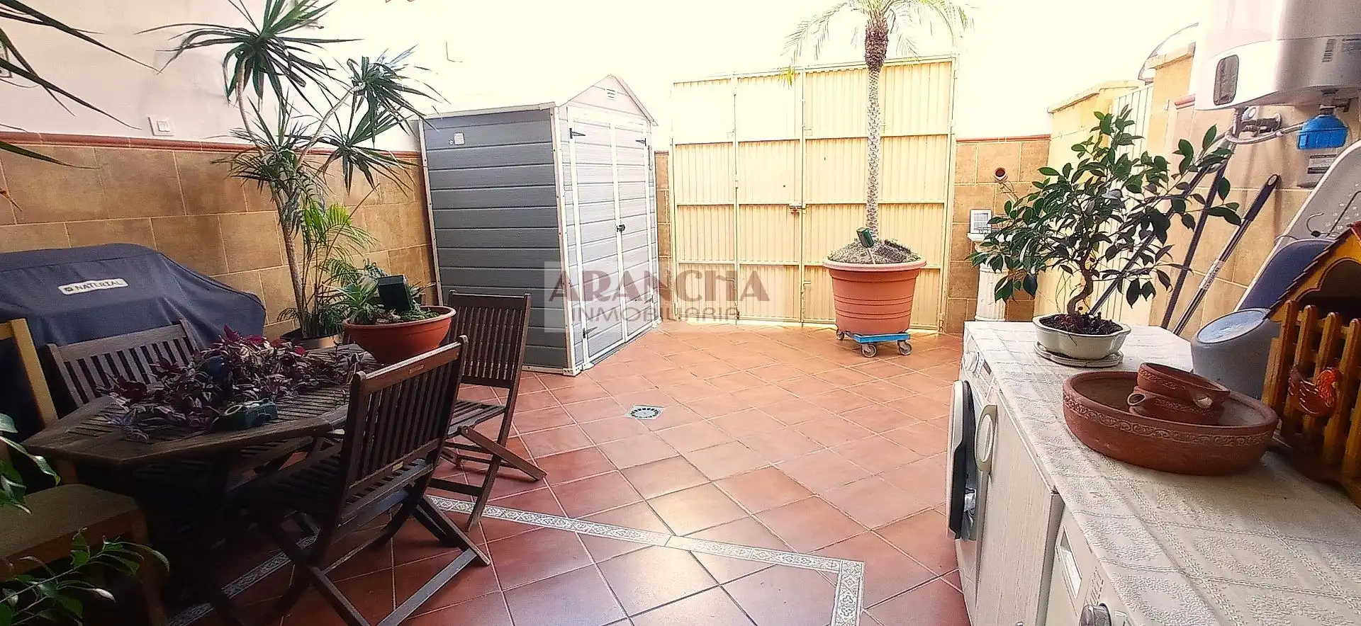 Jardín de Planta baja en venta en Chipiona
