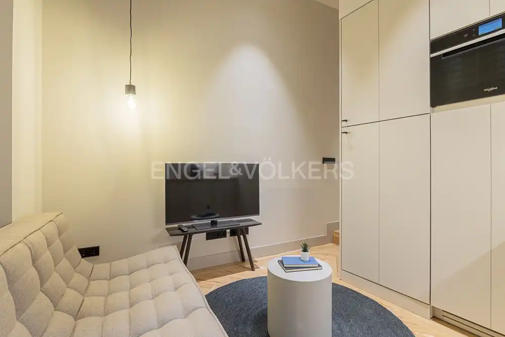 Living room of Flat for rent in Madrid  with Air Conditioner, Heating and Furnished