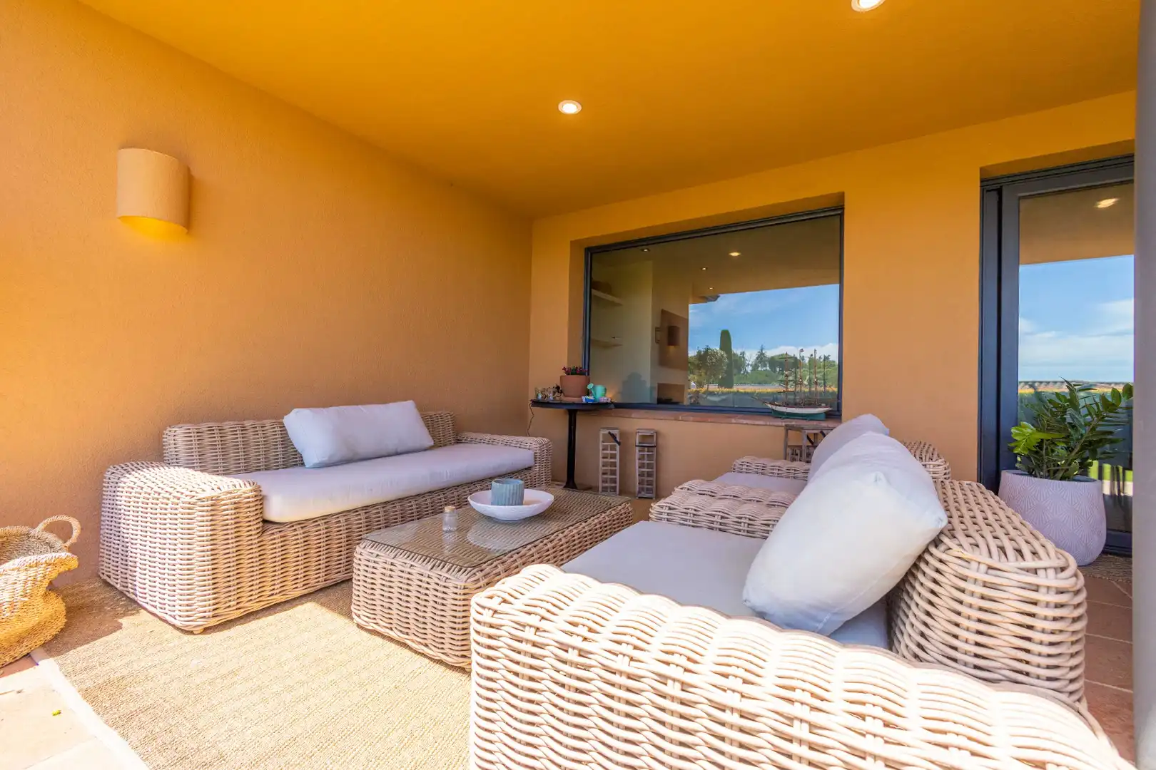 Terrassa de Casa o xalet en venda en Sant Vicenç de Montalt amb Aire condicionat, Calefacció i Jardí privat