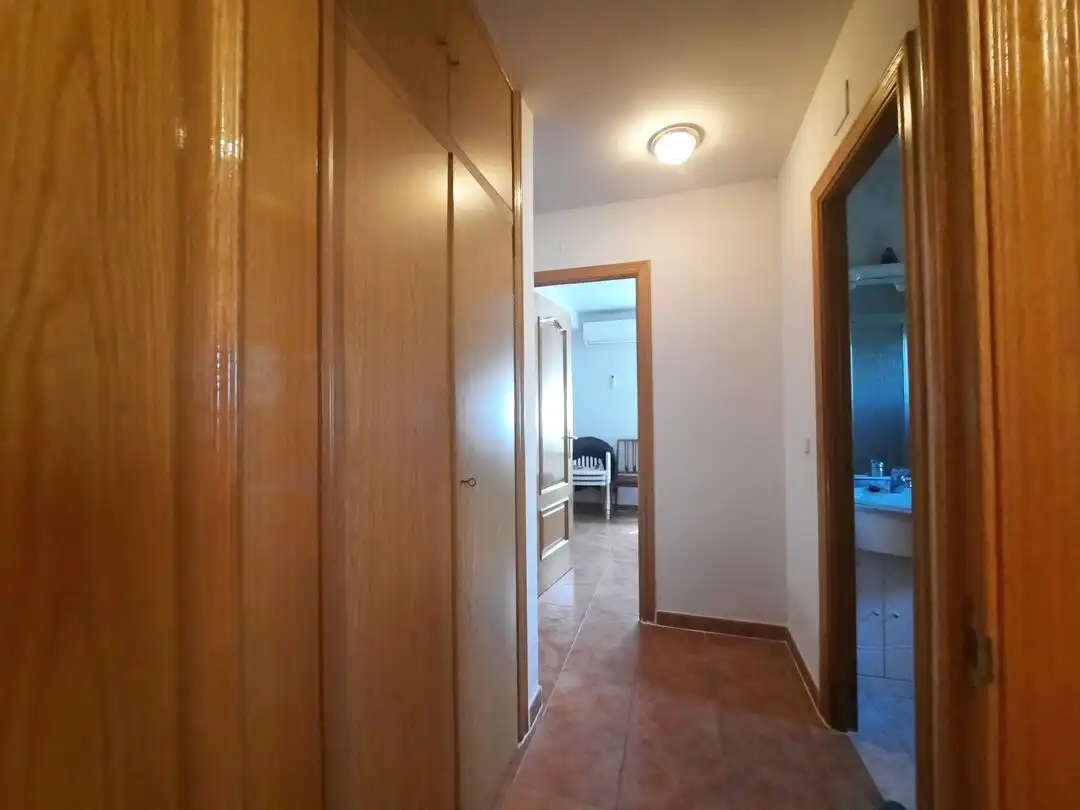 Casa adosada en venta en Escalona con Aire acondicionado, Calefacción y Jardín privado