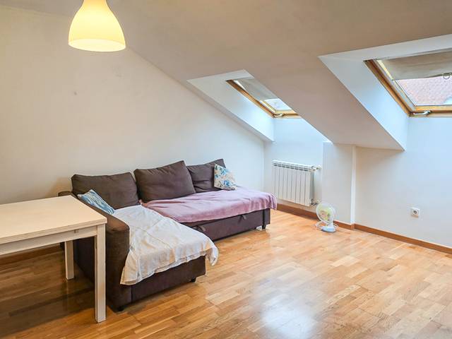 Piso en Venta en Calle del Alamillo en El Olivar - La Magdalena