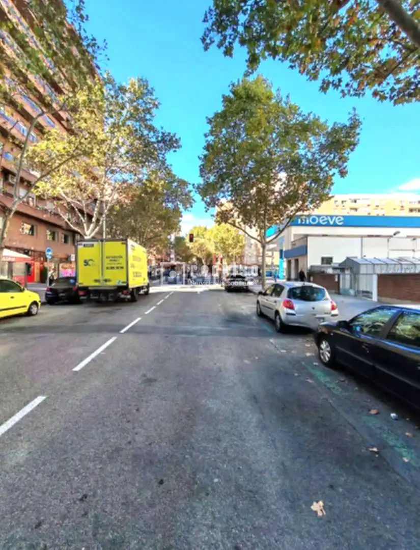 Exterior view of Garage for rent in Madrid
