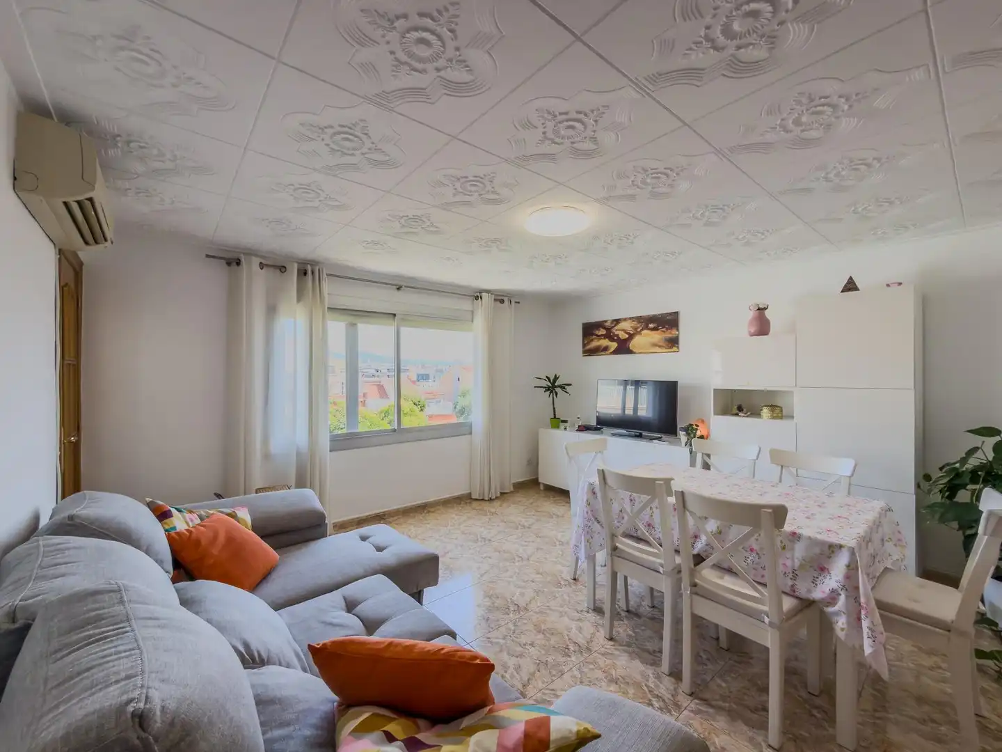 Sala de estar de Piso en venta en Terrassa con Aire acondicionado, Calefacción y Balcón