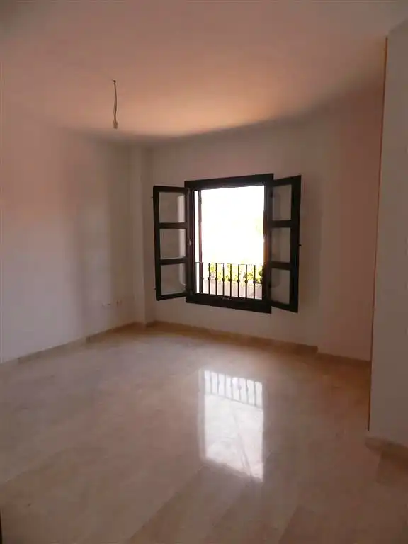Habitación de Casa adosada en venta en Marbella con Aire acondicionado, Calefacción y Terraza