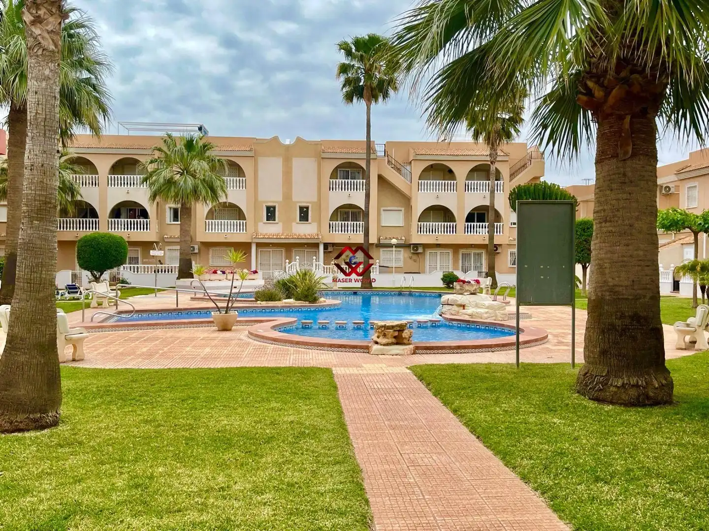 Exterior view of Apartments for sale in Los Alcázares  with Air Conditioner, Heating and Terrace