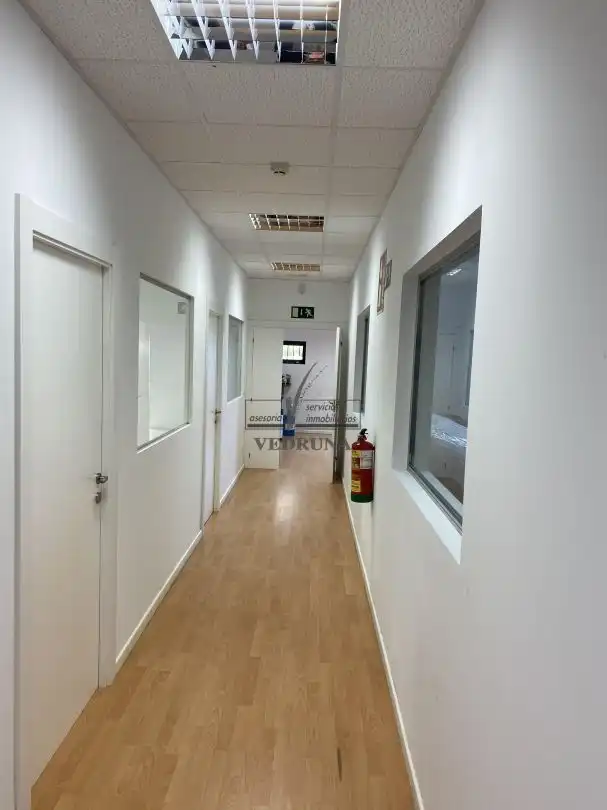 Nau industrial en venda a Calle Manfredonia, imagen 2