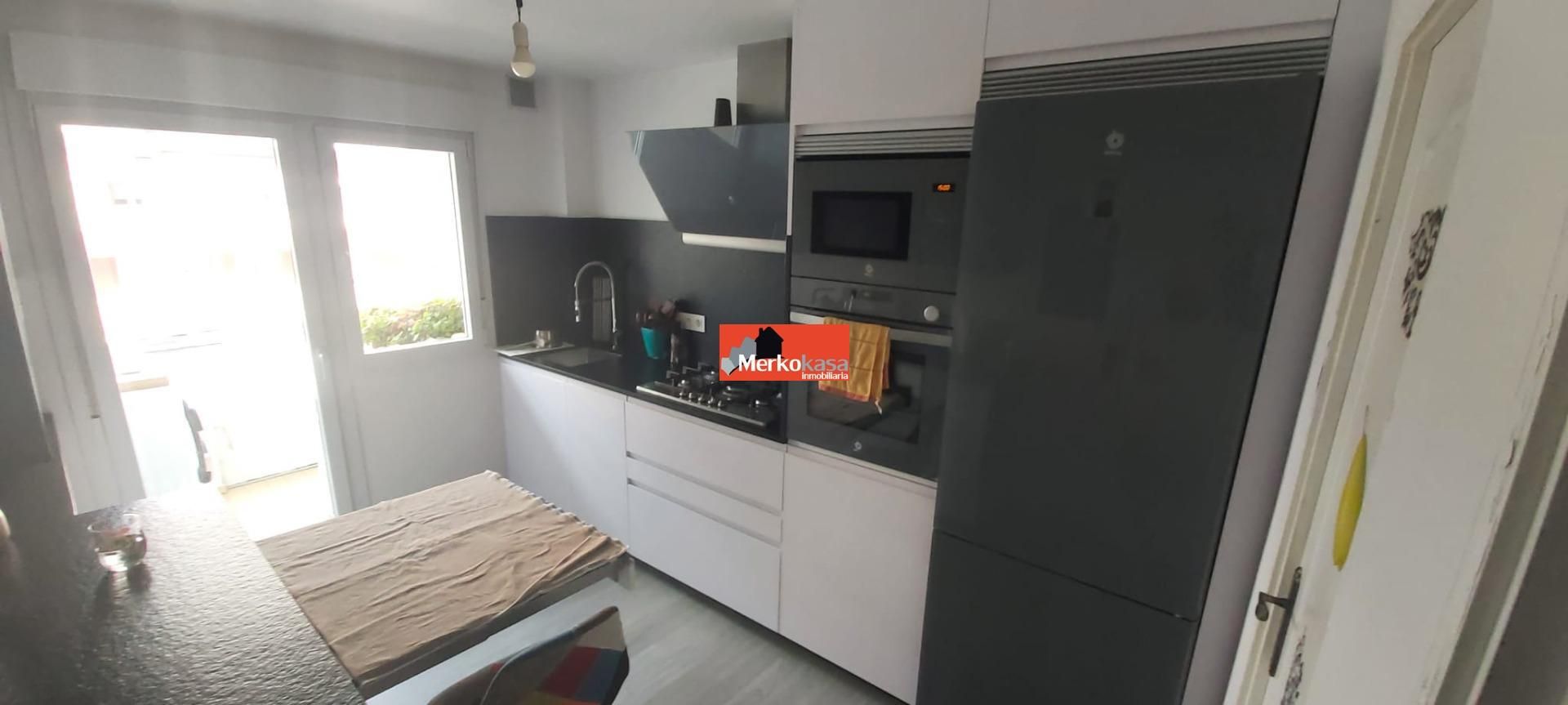 Kitchen of Flat for sale in Lugo Capital  with Heating and Storage room