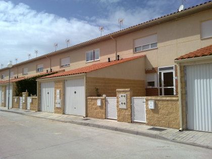 Exterior view of Single-family semi-detached for sale in Peleas de Abajo  with Heating and Terrace