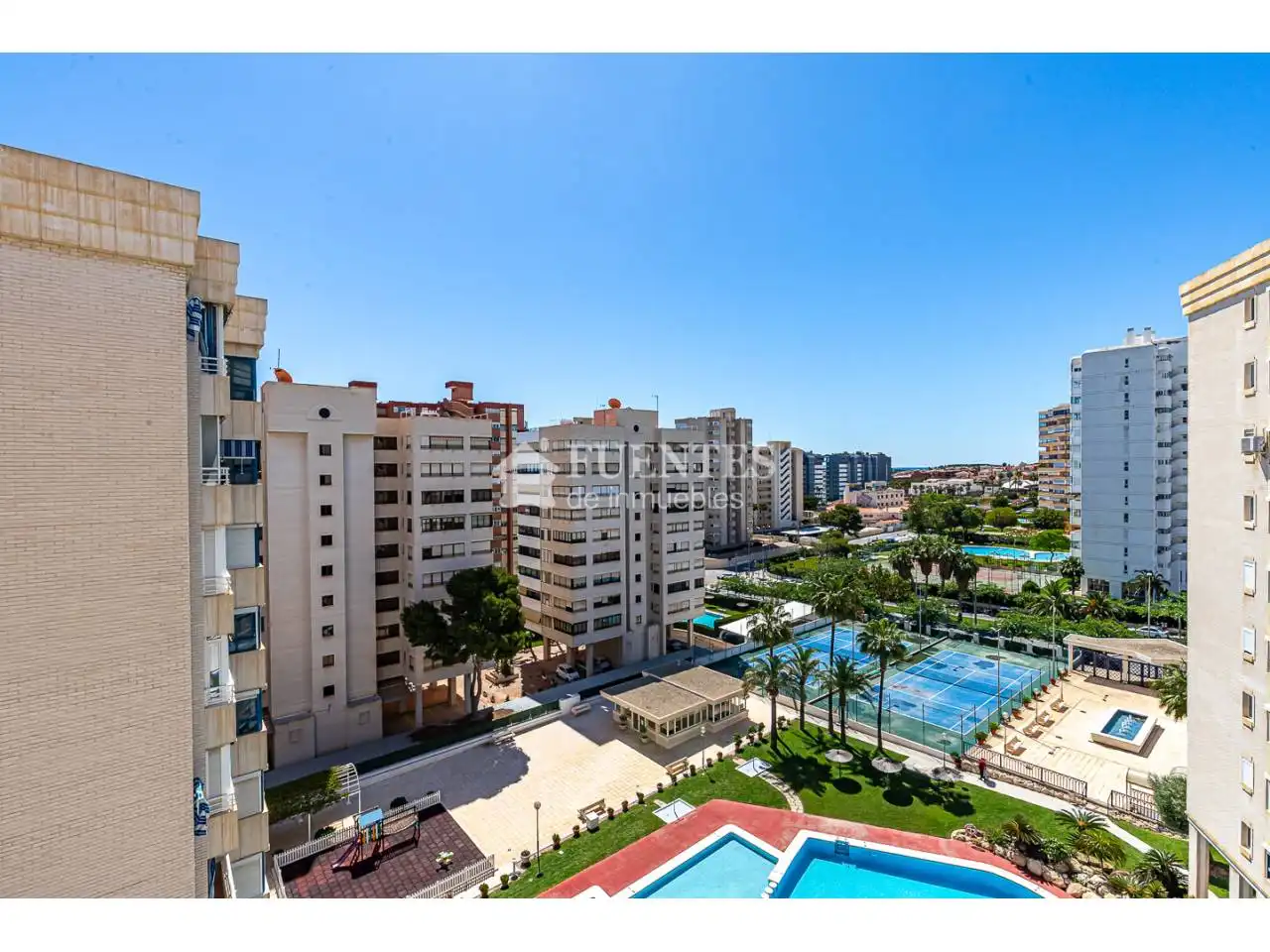 Exterior view of Apartments for sale in Alicante / Alacant  with Air Conditioner, Storage room and Community pool