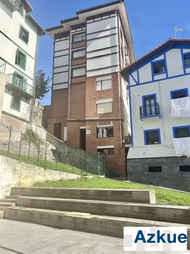 Gewerbefläche zum Verkauf in Zumaia