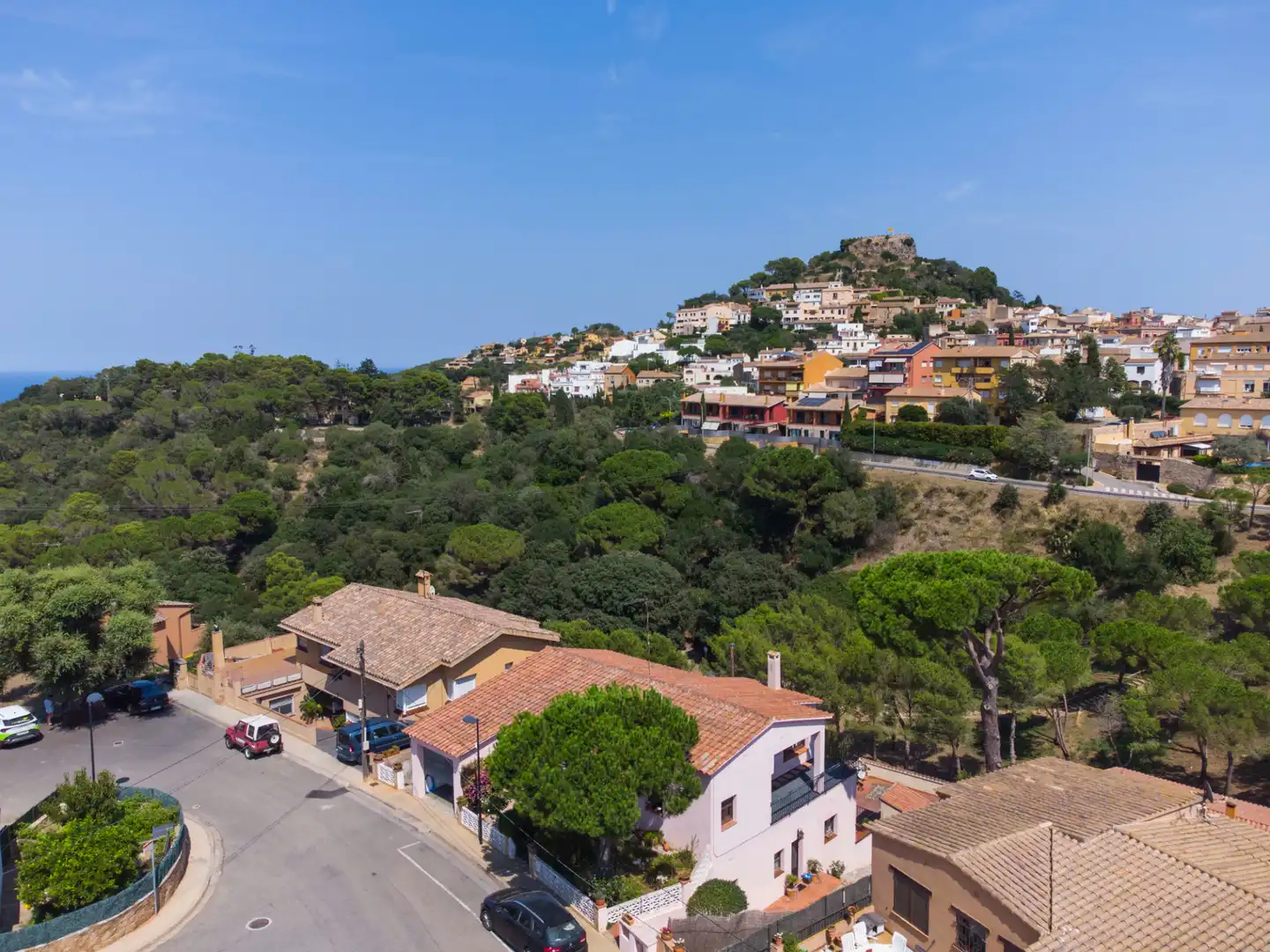 Casa con terraza en venta en Carrer de Guillem de Bonadona 14, imagen 5