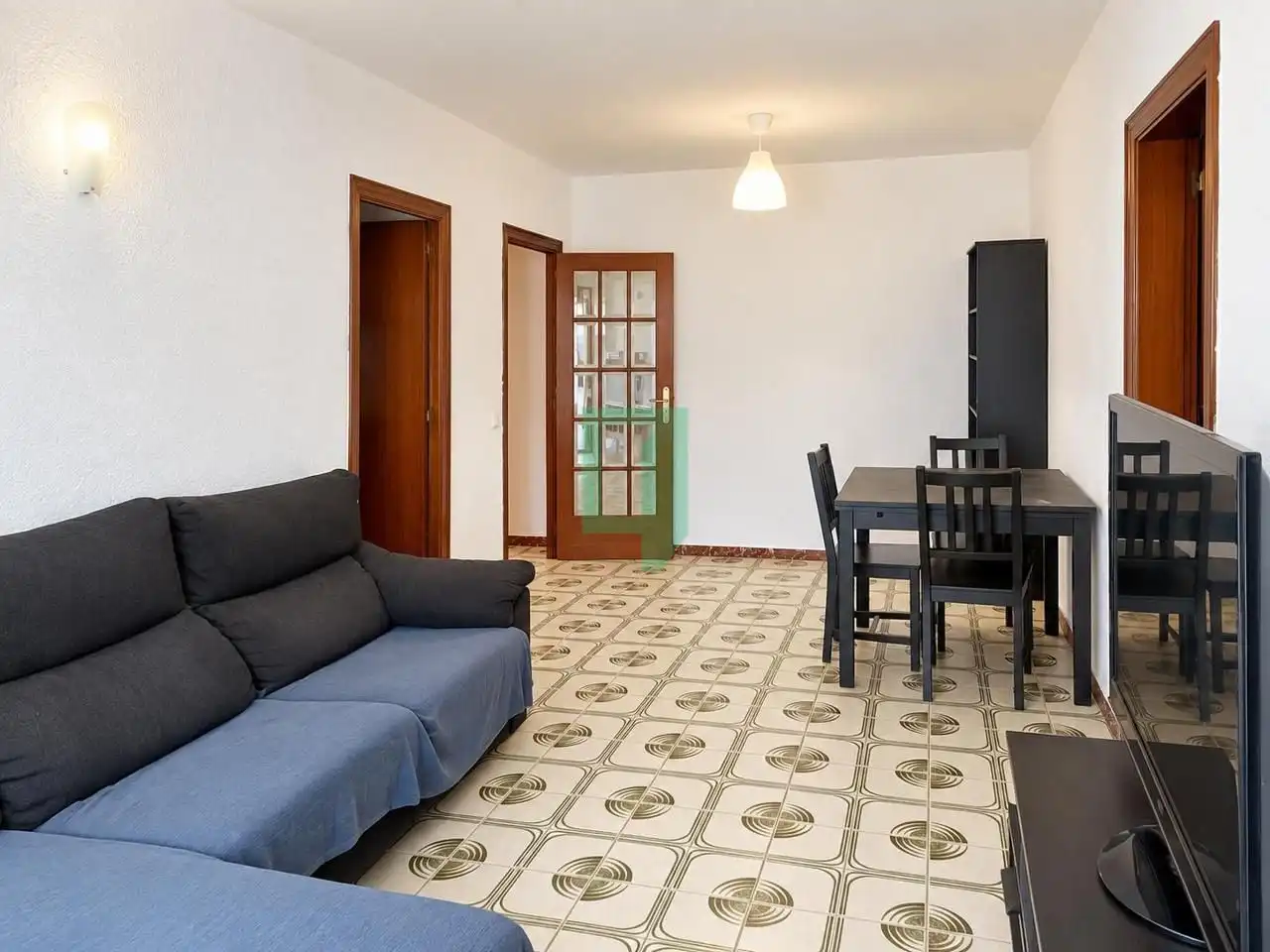 Flat for sale in calle de Juli Garreta, imagen 2