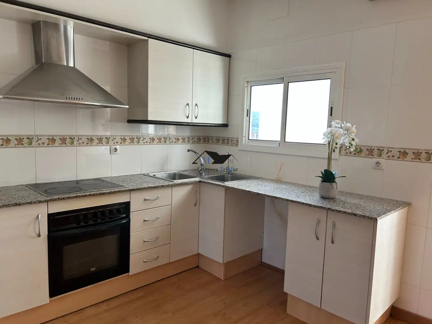 Cuina de Àtic en venda en Vilanova del Camí amb Terrassa i Forn