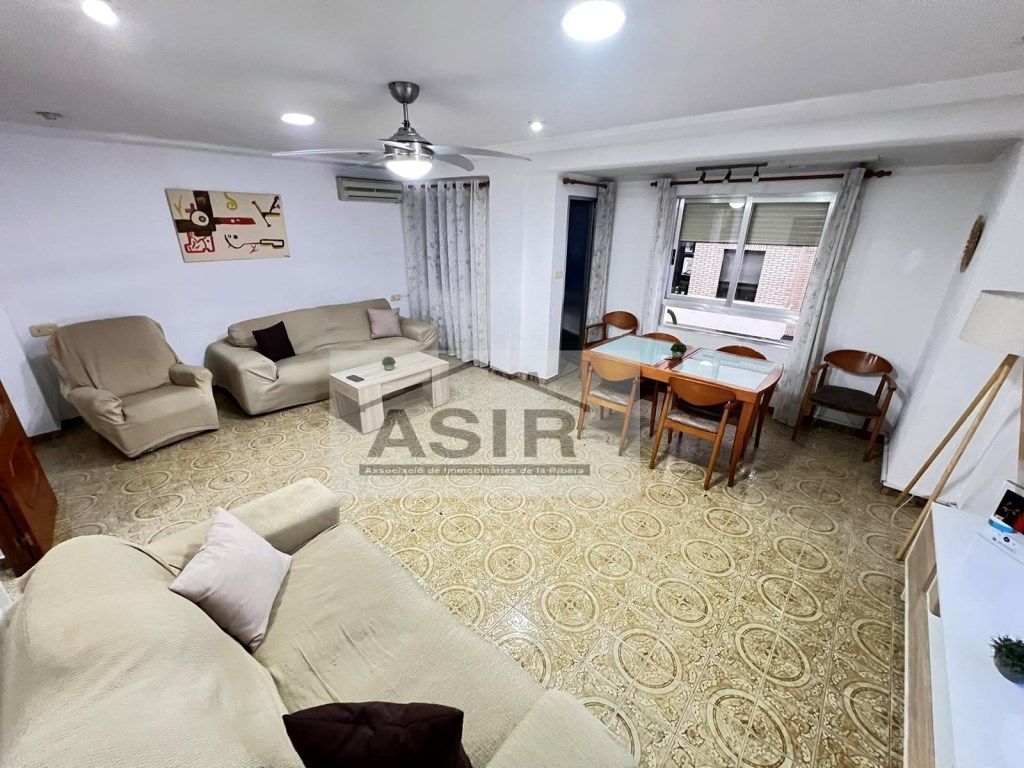 Sala d'estar de Pis en venda en Alzira amb Balcó