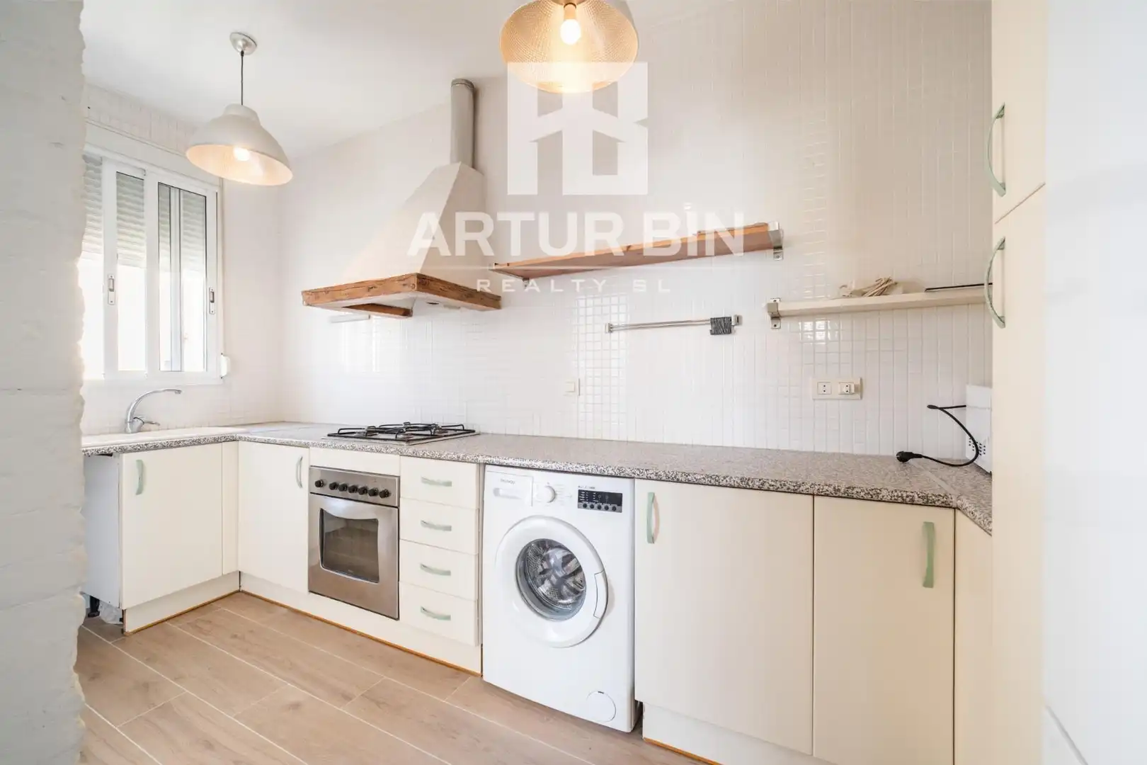 Kitchen of Flat for sale in Valencia  with Balcony