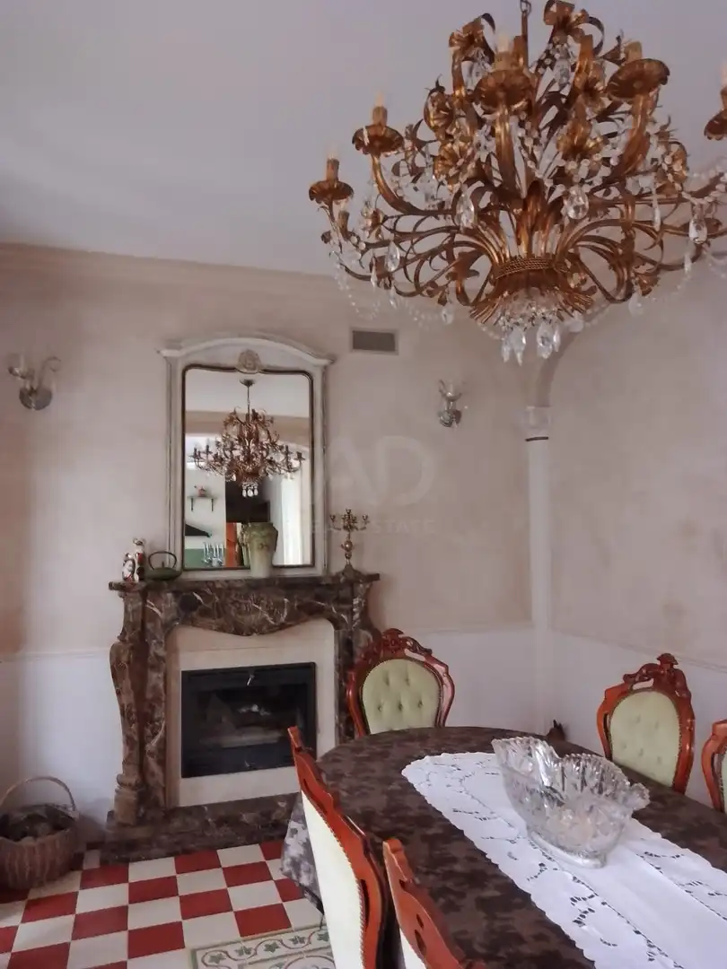 Comedor de Edificio en venta en Aguadulce (Sevilla)