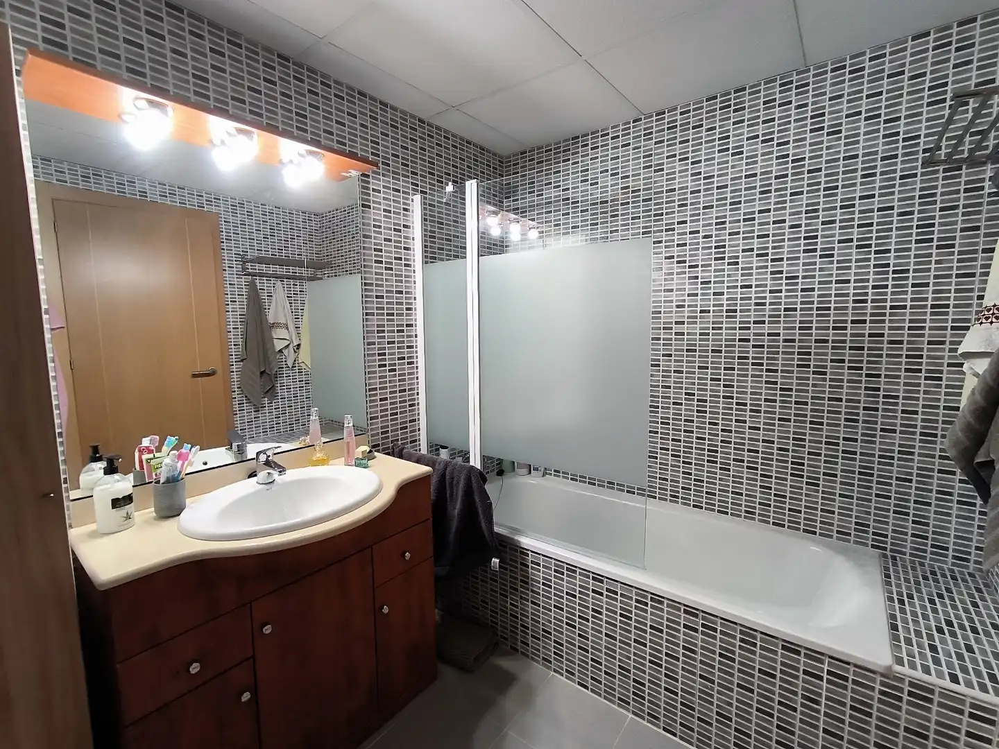 Baño de Dúplex en venta en La Ràpita con Piscina comunitaria