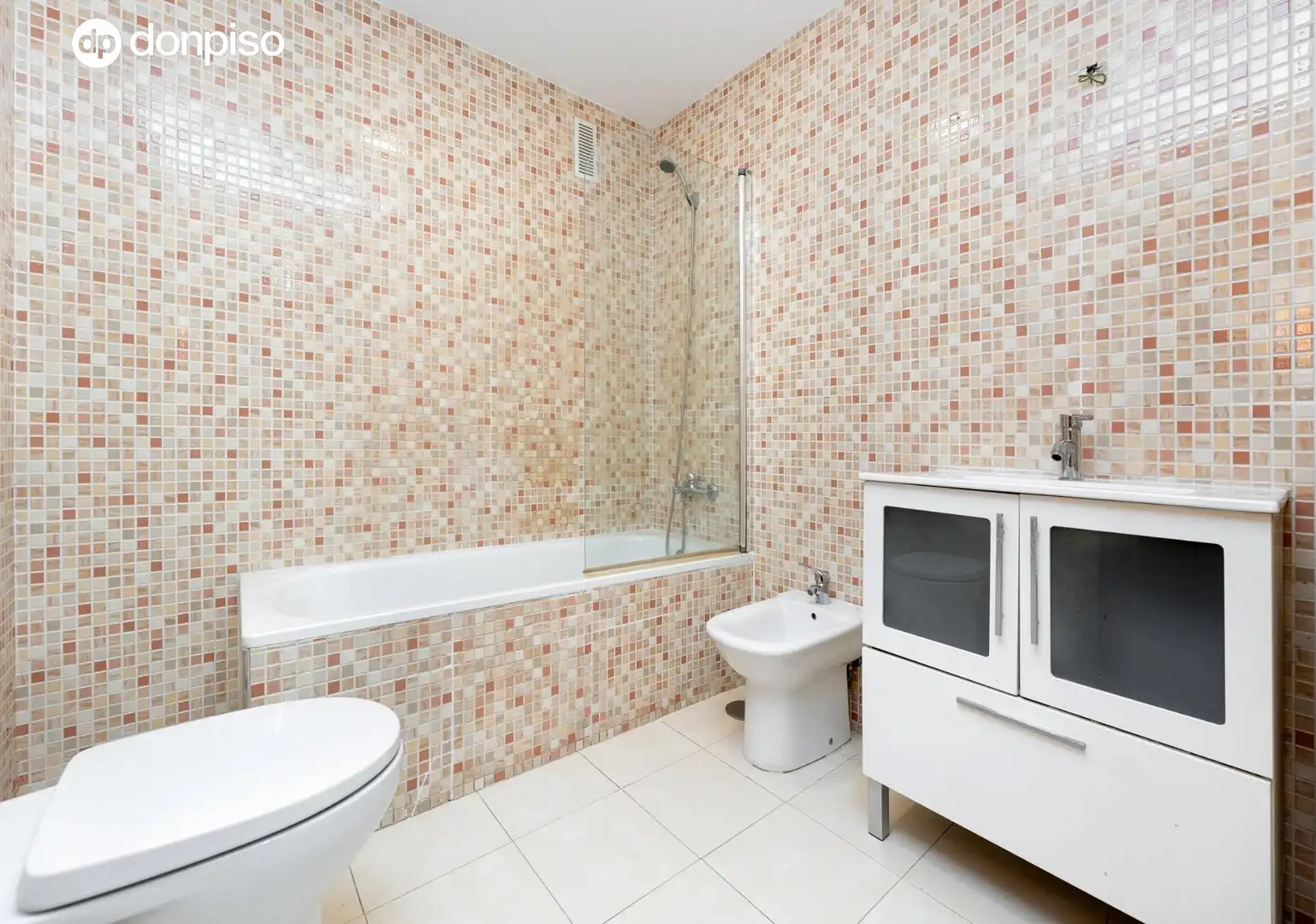 Bathroom of Flat for sale in Armilla