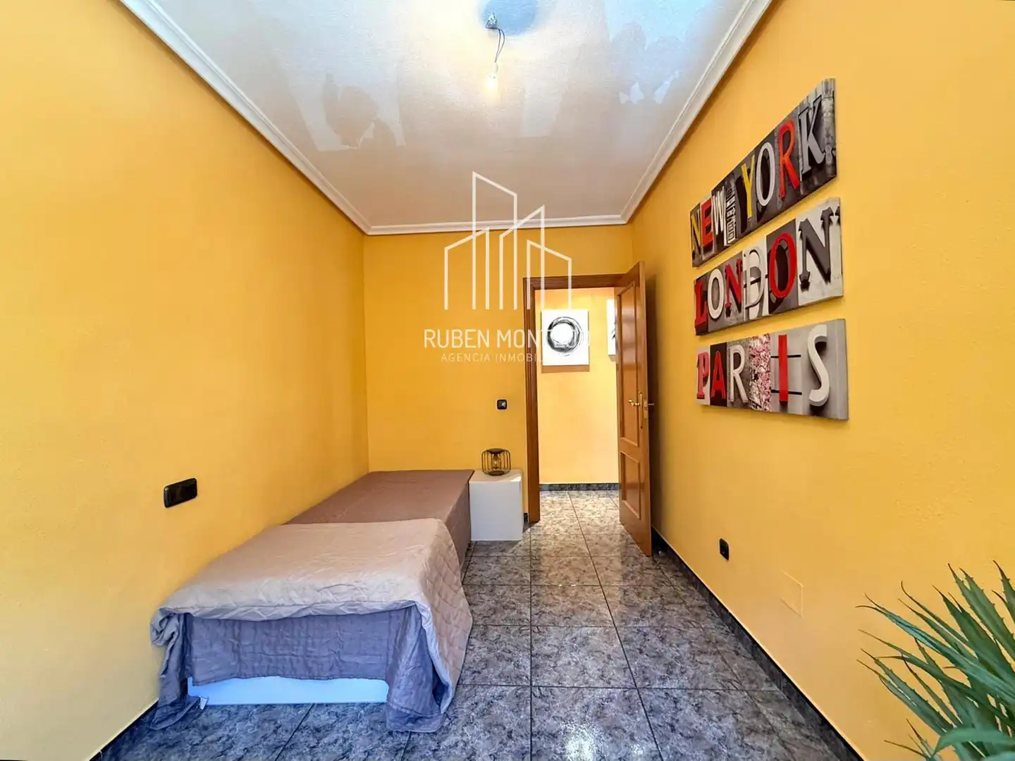 Habitación de Piso en venta en Santa Marta de Tormes con Calefacción y Terraza