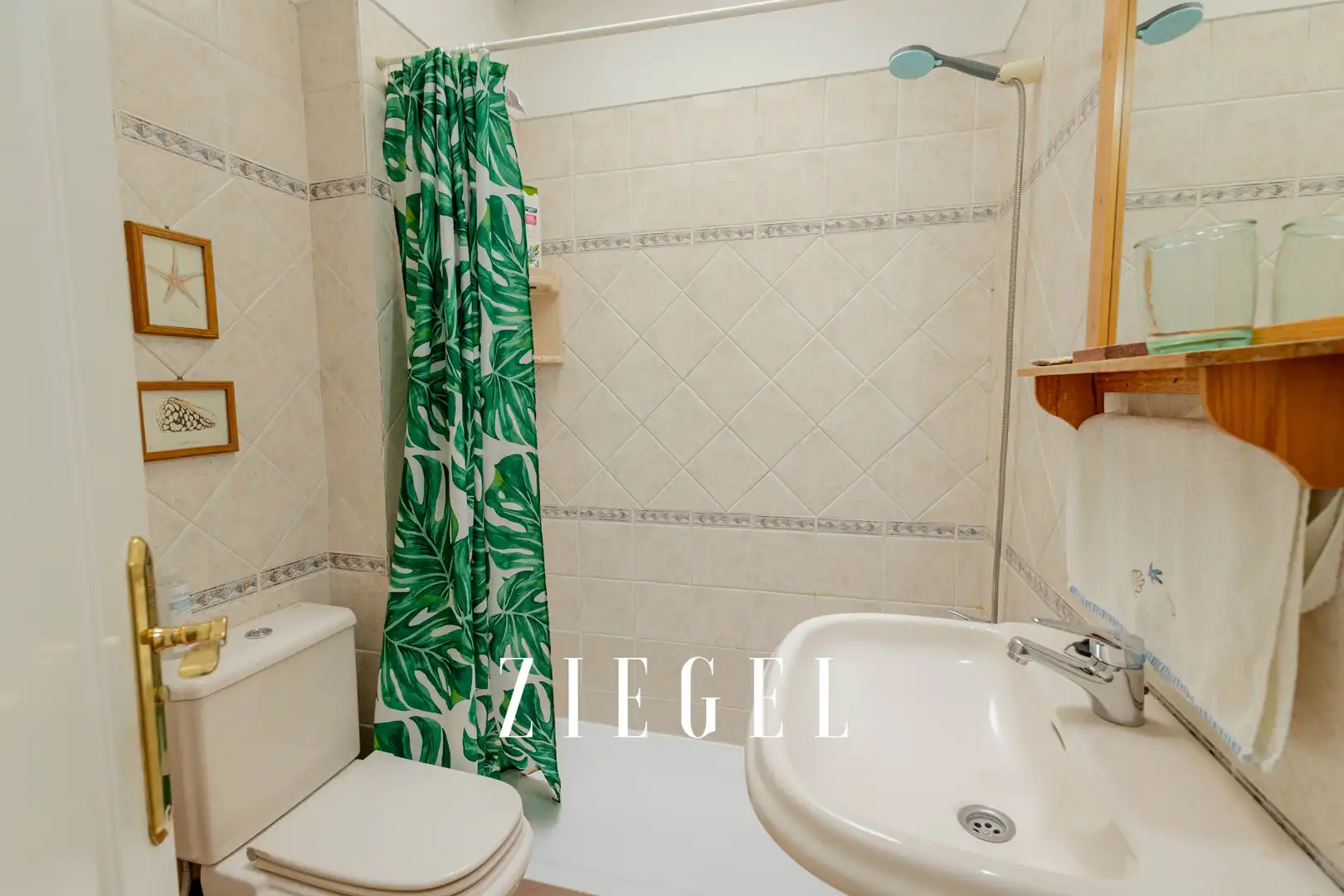 Bathroom of Houses for sale in San Cristóbal de la Laguna  with Terrace, Storage room and Balcony