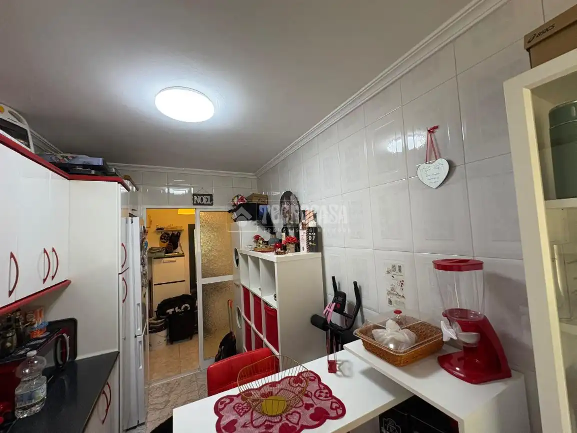 Cuina de Pis en venda en Málaga amb Aire condicionat