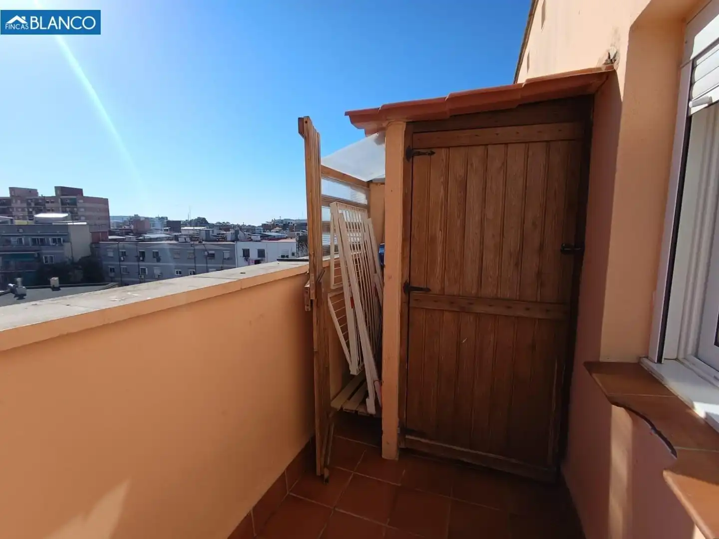 Balcony of Attic for sale in L'Hospitalet de Llobregat  with Heating, Parquet flooring and Terrace