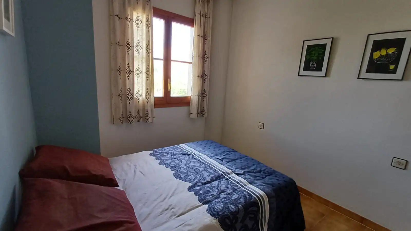 Dormitori de Casa adosada en venda en Roda de Berà amb Jardí privat i Alarma