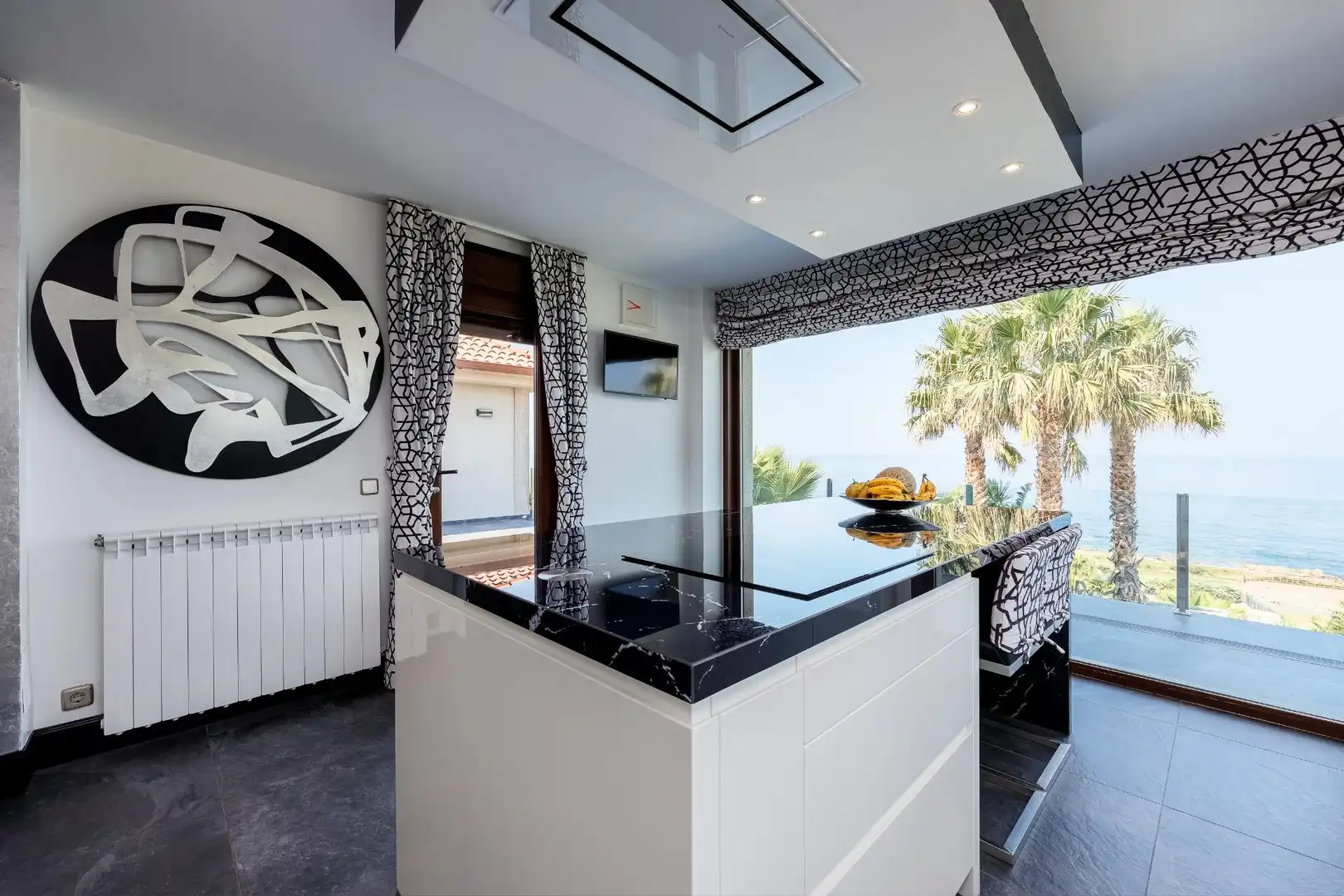 Kitchen of Houses for sale in Oia  with Air Conditioner, Heating and Private garden