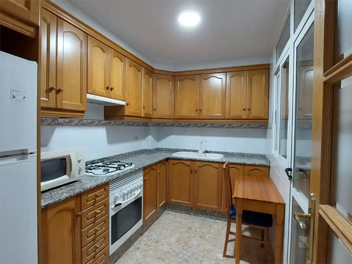 Kitchen of Flat for share in Castellón de la Plana / Castelló de la Plana  with Air Conditioner and Furnished