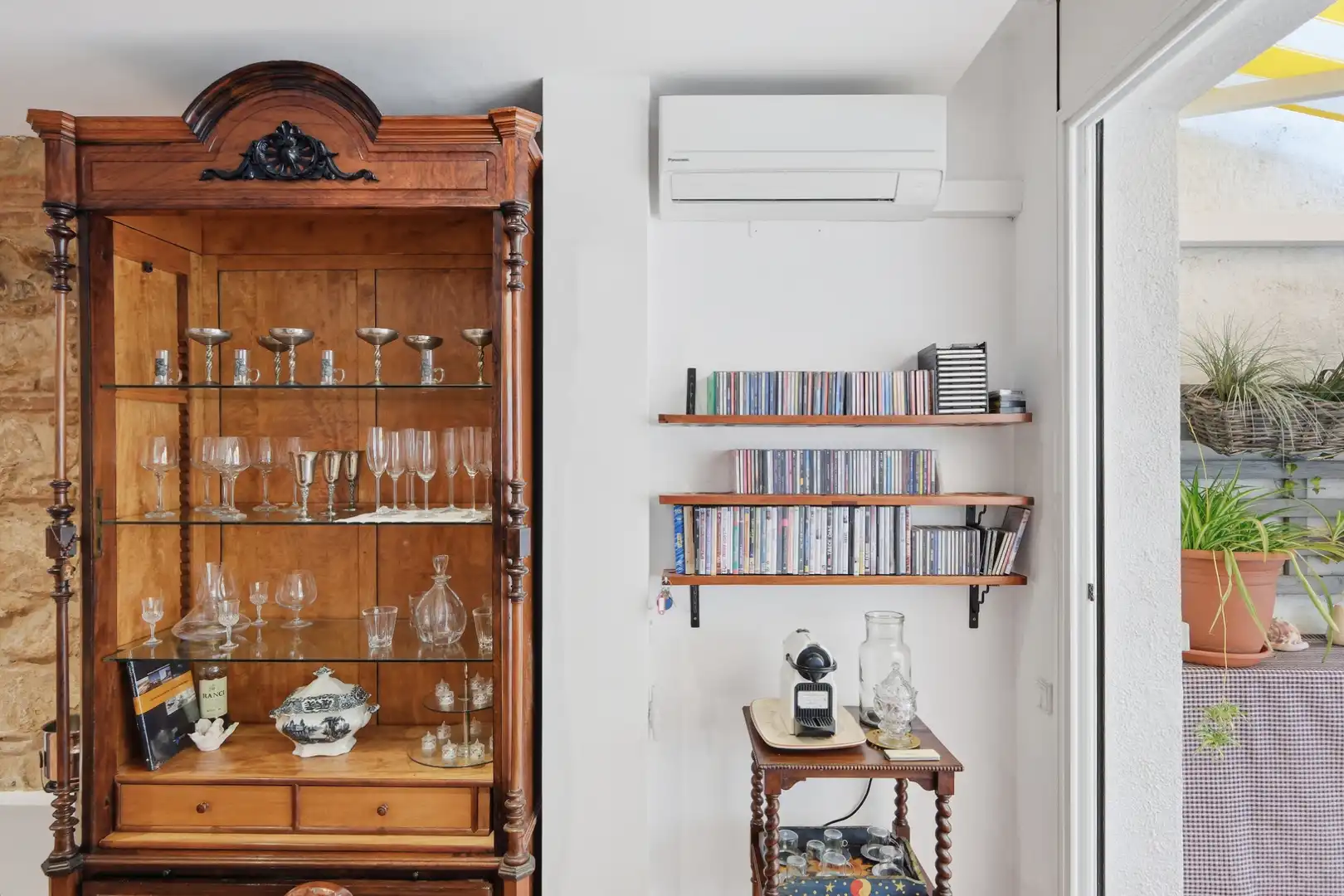 Sala de estar de Casa adosada en venta en Riudarenes con Aire acondicionado, Calefacción y Jardín privado