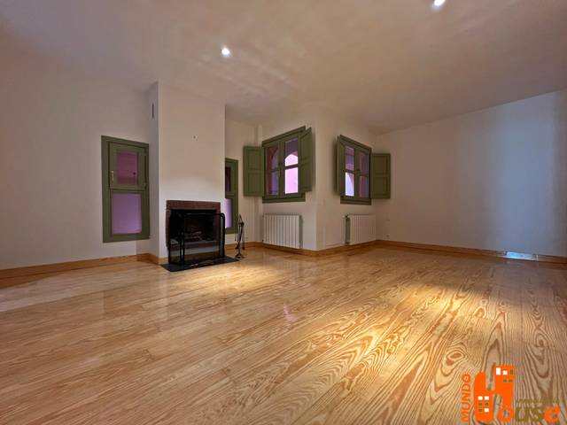 Dúplex en Venta en Calle Guardas en Real Sitio de San Ildefonso