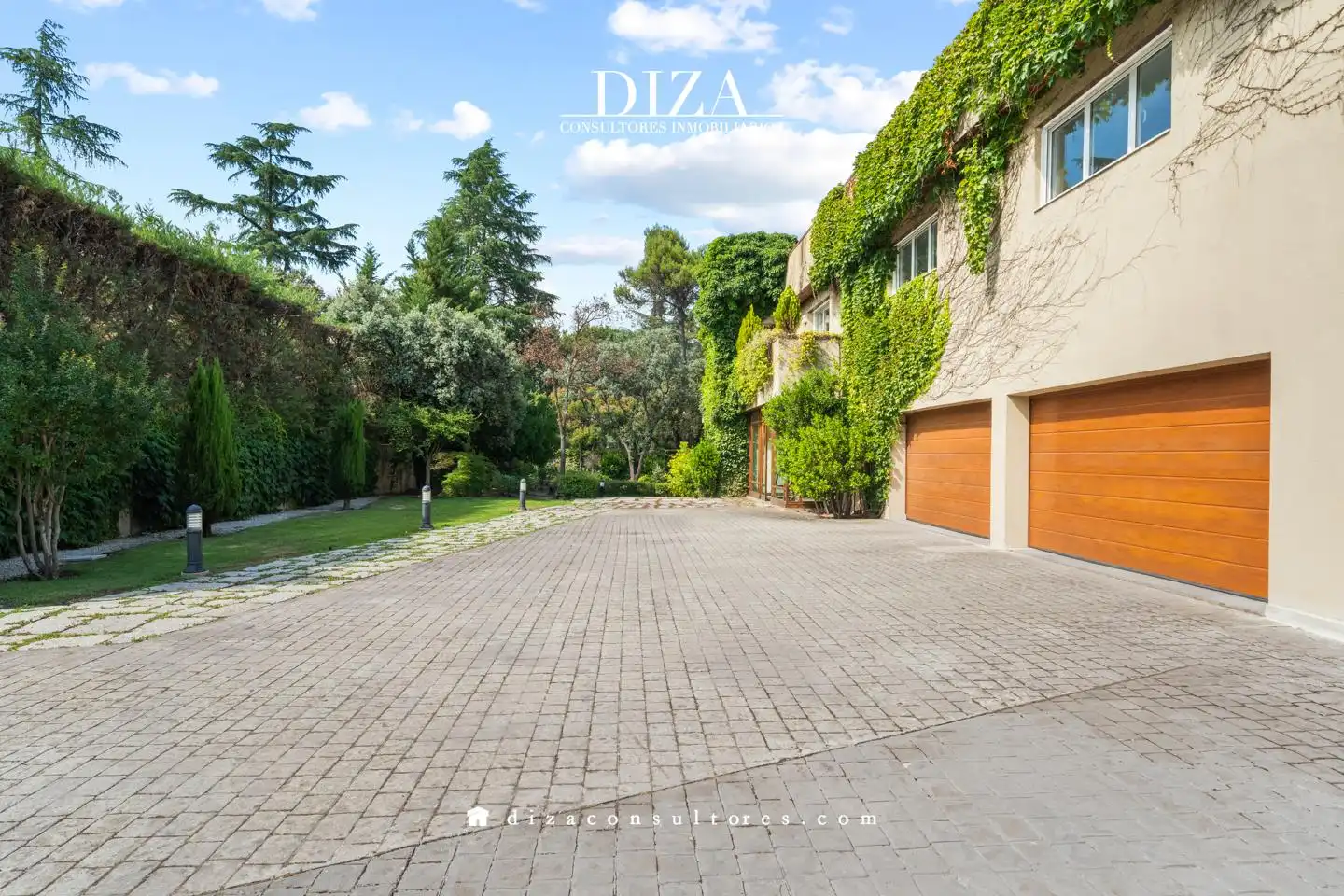 Exterior view of Houses for rent in Madrid  with Air Conditioner, Heating and Private garden