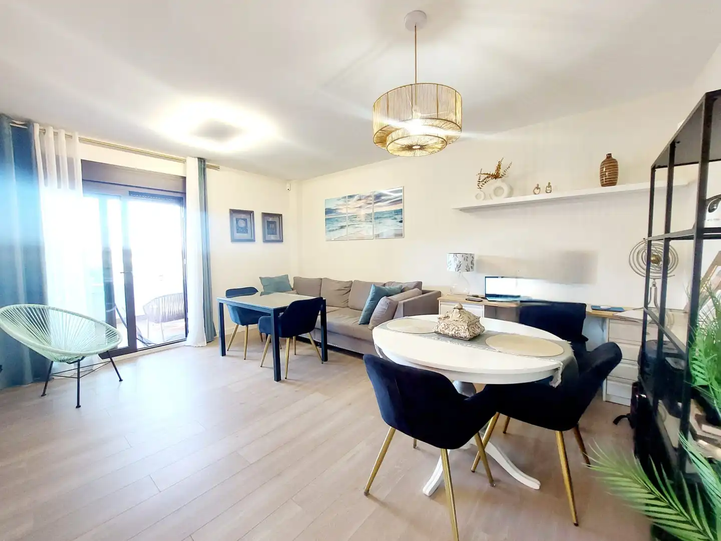 Sala d'estar de Pis en venda en Córdoba amb Aire condicionat, Calefacció i Parquet