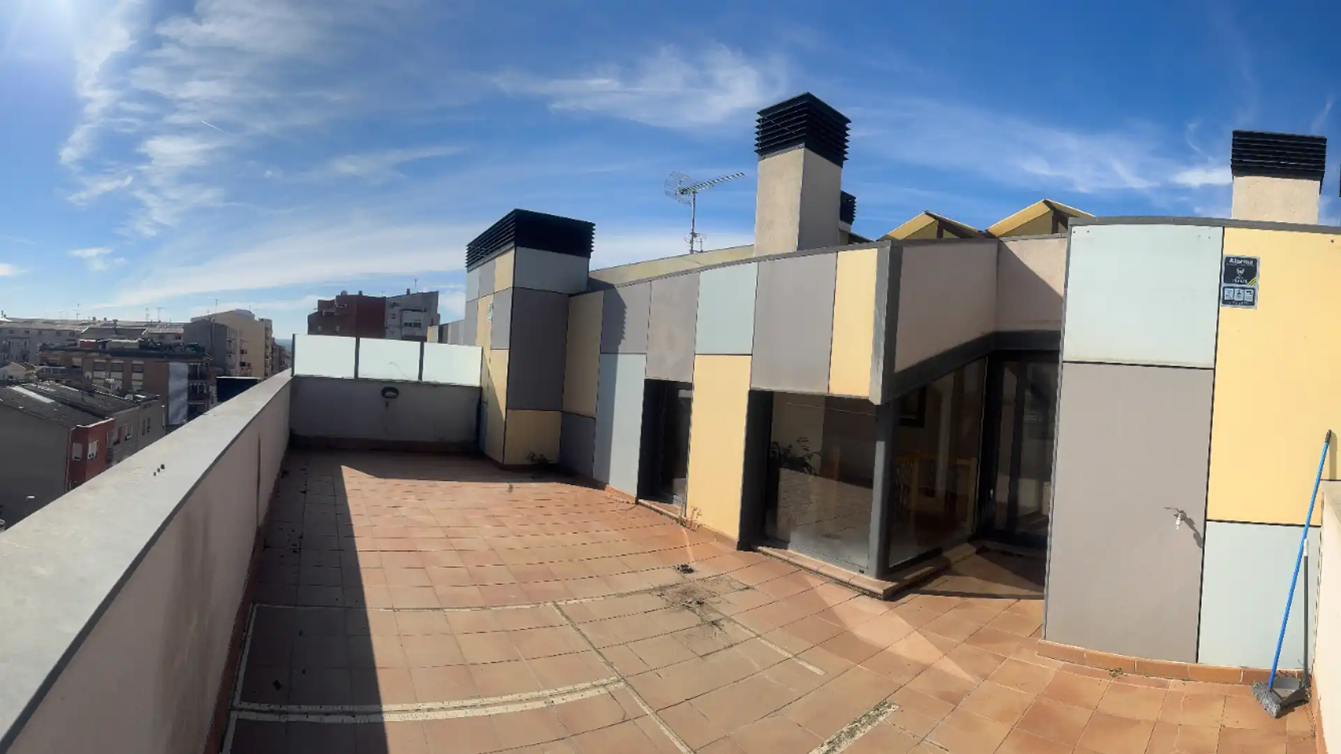 Außenansicht von Maisonette zum Verkauf in Tàrrega mit Terrasse