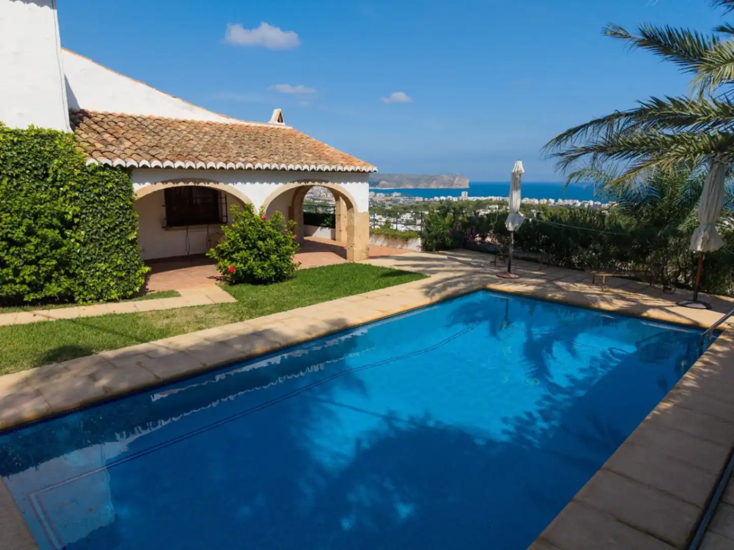Swimming pool of Houses for sale in Jávea / Xàbia  with Terrace and Swimming Pool